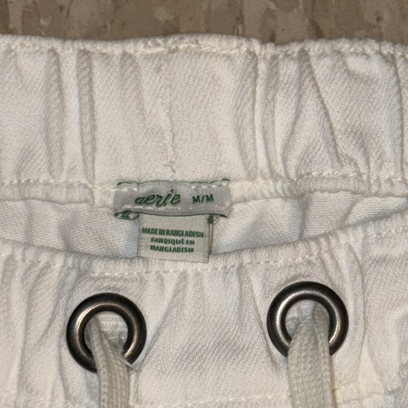 aerie High-Waisted Relaxed Denim Jogger in Pure White size Medium (Size 8 US) - Picture 7 of 16